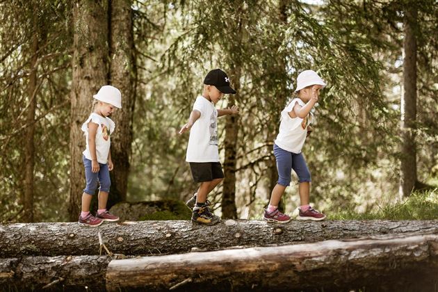 Kinder- und Saagenwanderung