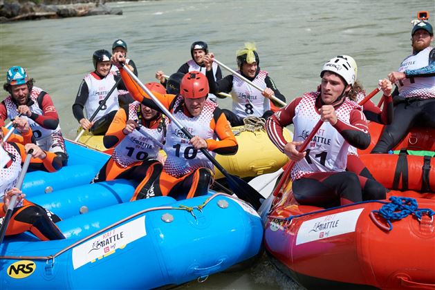 Raft Battle