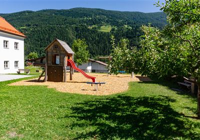 Spielplatz Pfarrkirche Mils