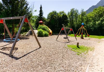 Trofana Spielplatz 01