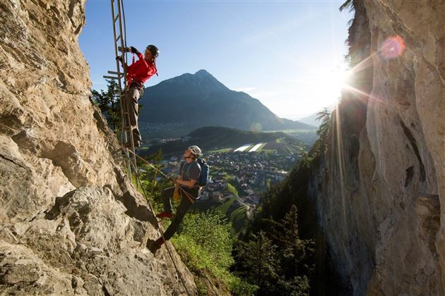Der Klettersteig liegt am Taleingang des Pitztals