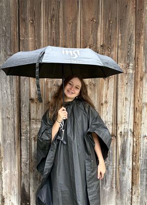 Regenschirm und Regenponcho
