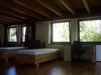 Suite, bath, toilet, no smoker