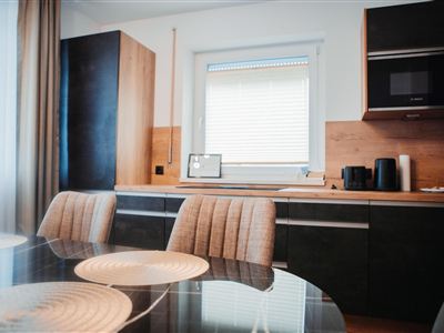 Apartment, shower or bath, toilet