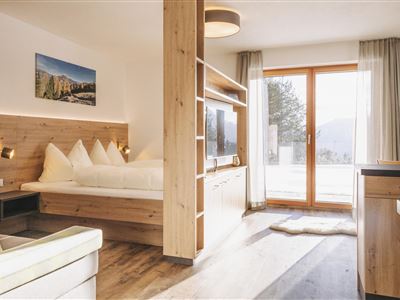 Apartment, shower or bath, toilet, quiet