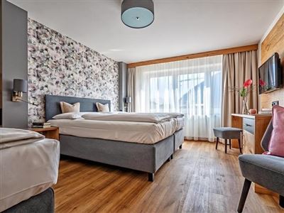 Triple room