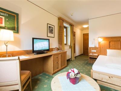 Single room, shower, toilet, balcony