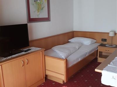 Single room, shower, toilet, balcony