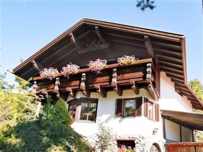 Holiday home, shower and bath, toilet, 2 bed rooms