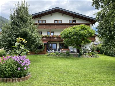 Double room, shared shower/shared toilet, balcony