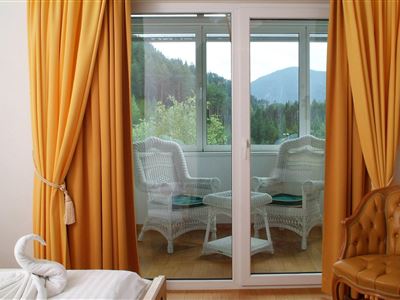 Double room, shower, toilet, quiet