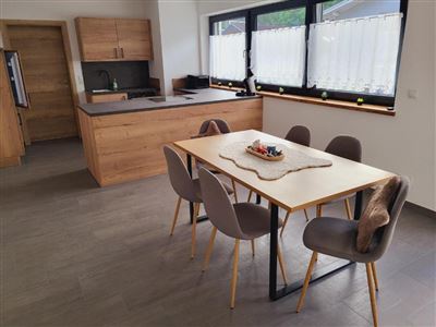 Apartment, shower and bath, toilet, 3 bed rooms