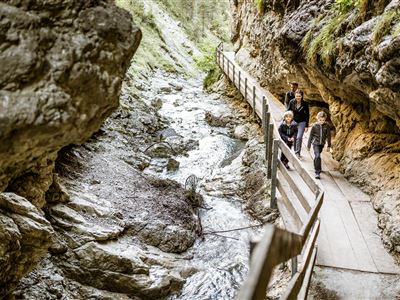Evening hike through the Rosengarten Gorge