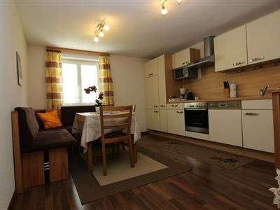 Apartment, shower, toilet, modern conveniences