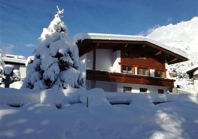 Ferienwohnung Fringer - Außenansicht Winter