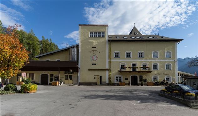 Starkenberg-1-8.jpg